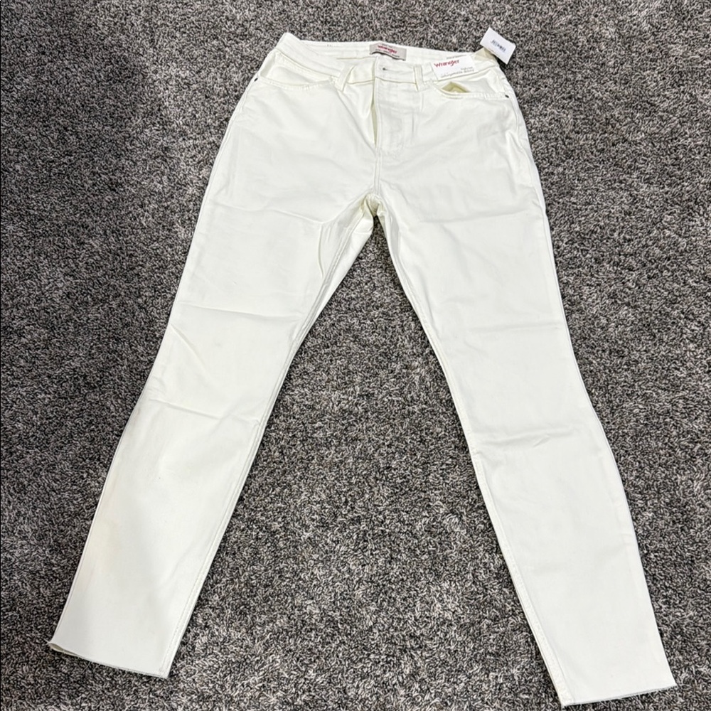 Wrangler White Skinny Jeans with Smooth Finish
